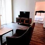 Executive Apartments In Westwood Near Beverly Hills